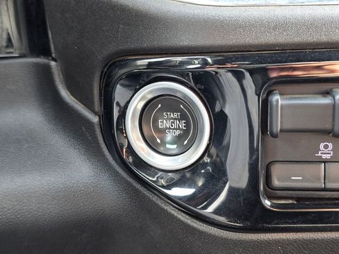 Used 2024 Chevrolet Silverado 3500 LT w/ Convenience Package image 38