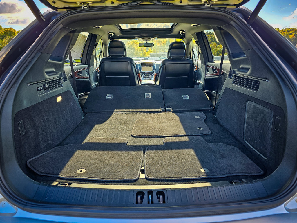 Used 2019 Lincoln Nautilus Select AWD/4WD image 36