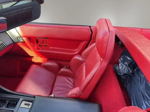 Used 1991 Chevrolet Corvette Convertible image 19