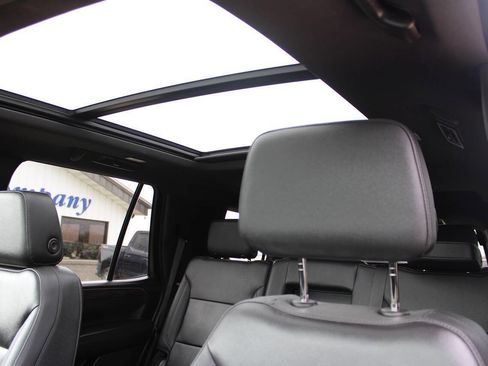 Used 2023 Chevrolet Tahoe LT w/ Luxury Package AWD/4WD image 15