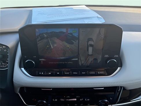 Used 2023 Nissan Rogue SL w/ SL Premium Package image 27