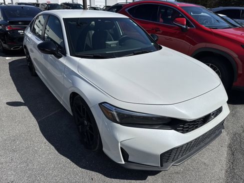 Used 2025 Honda Civic Sport image 2
