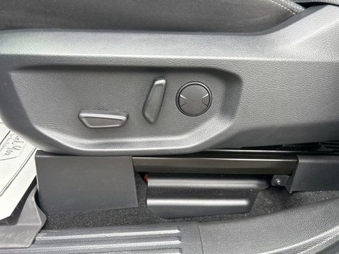 Used 2025 Ford Ranger XLT image 16