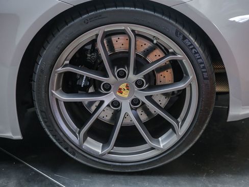 Certified 2021 Porsche 718 Boxster Spyder RWD image 14
