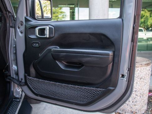 Used 2023 Jeep Wrangler Freedom Edition image 17