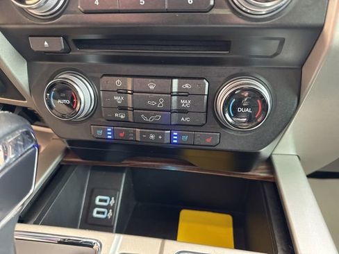 Used 2017 Ford F150 Lariat AWD/4WD image 24