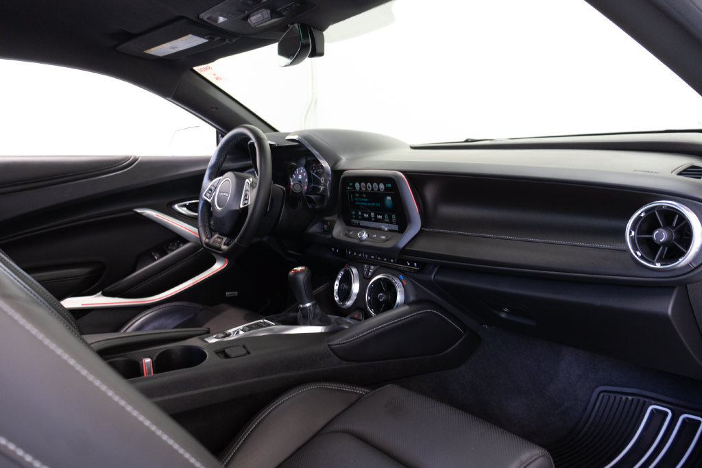 Used 2018 Chevrolet Camaro SS RWD image 22
