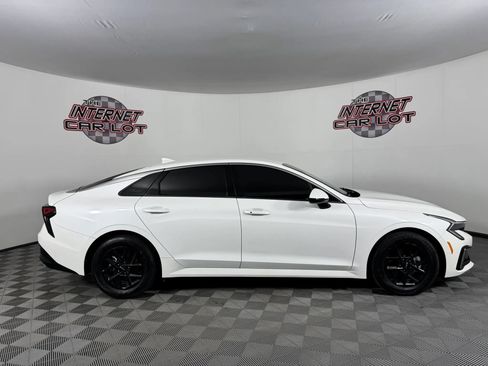 Used 2025 Kia K5 LXS FWD image 8