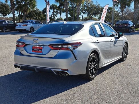 Certified 2022 Toyota Camry SE image 3