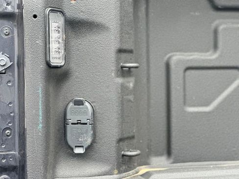 Used 2024 Chevrolet Silverado 2500 Custom w/ Custom Value Package image 16