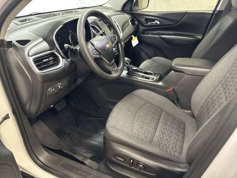 Used 2022 Chevrolet Equinox LT FWD image 11