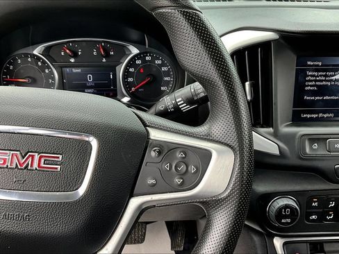 Used 2023 GMC Terrain SLE w/ Driver Convenience Package FWD image 12