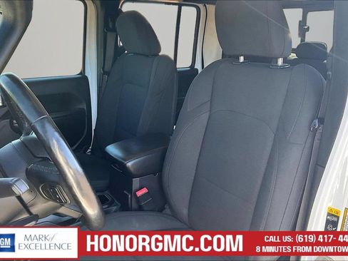 Used 2021 Jeep Gladiator Sport AWD/4WD image 22
