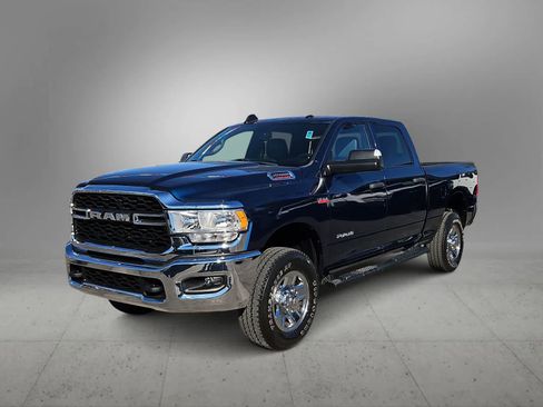 Used 2022 RAM 2500 Tradesman w/ Chrome Appearance Group image 5