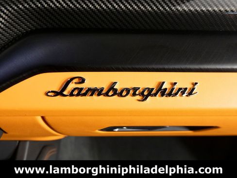 Used 2024 Lamborghini Urus S AWD/4WD image 34