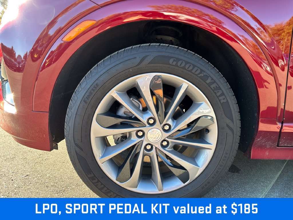 Used 2023 Buick Encore GX Select w/ Sport Touring Package FWD image 9