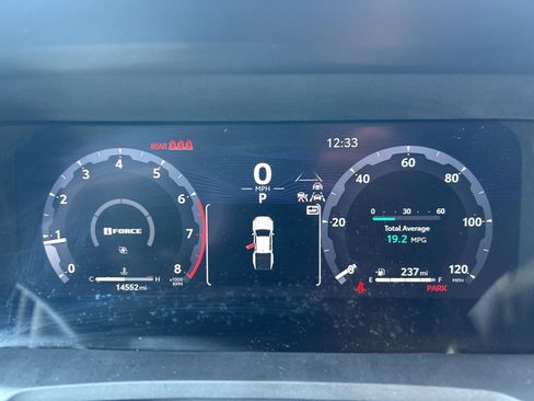 Used 2025 Toyota Tacoma TRD Off-Road image 14