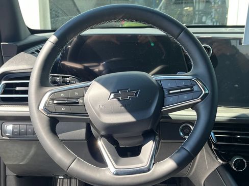 New 2026 Chevrolet Traverse LT w/ Midnight/Sport Edition AWD/4WD image 14