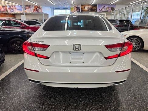 Used 2019 Honda Accord EX image 5