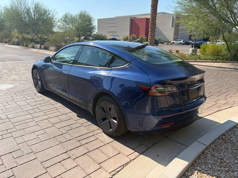Used 2022 Tesla Model 3 RWD image 4