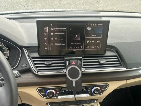 Used 2024 Audi Q5 e Premium Plus image 22