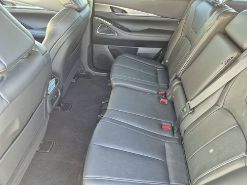 Certified 2025 INFINITI QX60 Luxe w/ Vision Package image 22