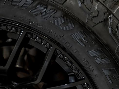 Used 2019 Ford F250 XLT w/ XLT Premium Package image 65