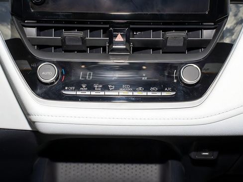 Used 2024 Toyota Corolla SE FWD image 22