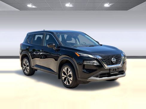Used 2023 Nissan Rogue SV image 7