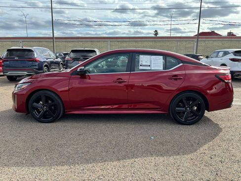 Used 2024 Nissan Sentra SR FWD image 4
