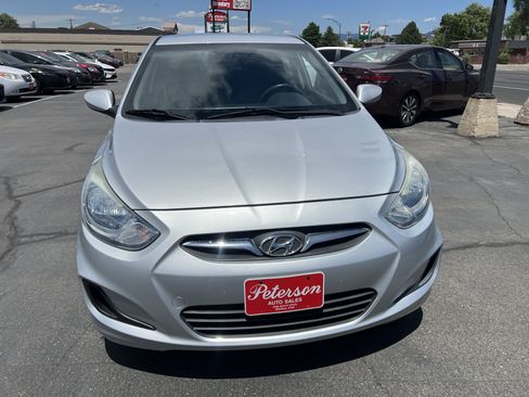 Used 2014 Hyundai Accent GLS FWD image 3
