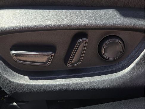 New 2026 Toyota Camry SE image 19