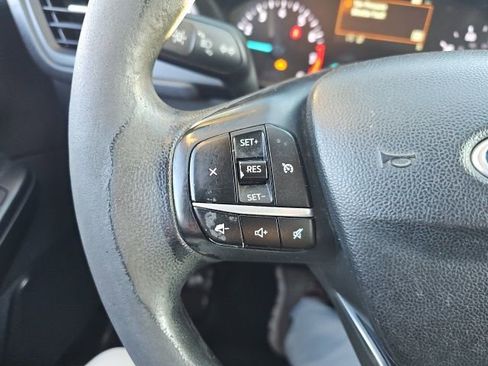 Used 2020 Ford Escape SE image 15