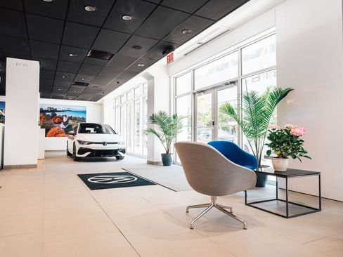 Used 2020 Nissan Rogue SV image 4