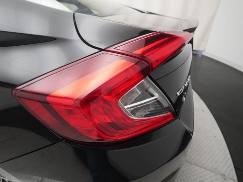 Used 2018 Honda Civic EX-T image 32