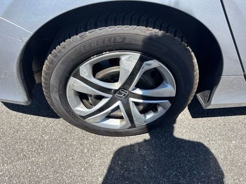 Used 2018 Honda Civic LX image 9