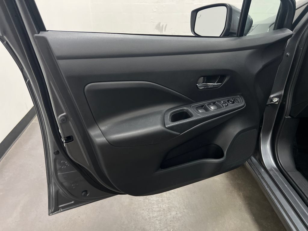 Used 2024 Nissan Versa SV FWD image 13