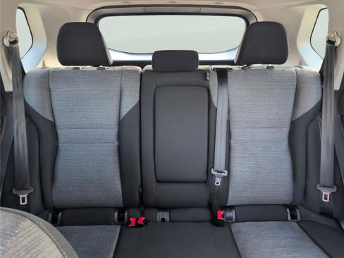 Used 2023 Nissan Rogue SV image 27