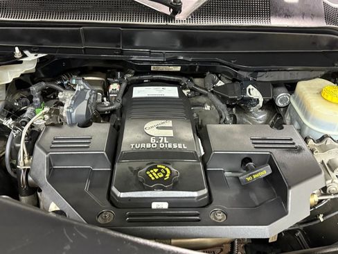 Used 2022 RAM 3500 Tradesman image 33