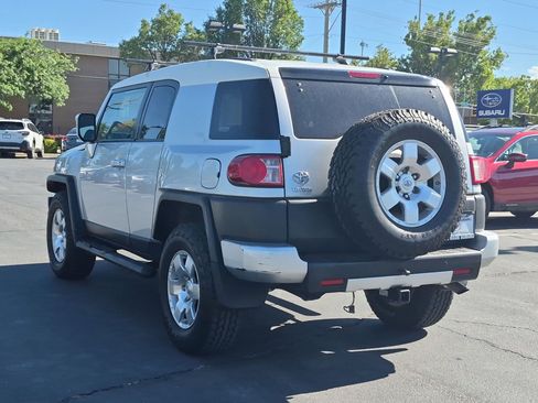 Used 2008 Toyota FJ Cruiser 4WD image 5