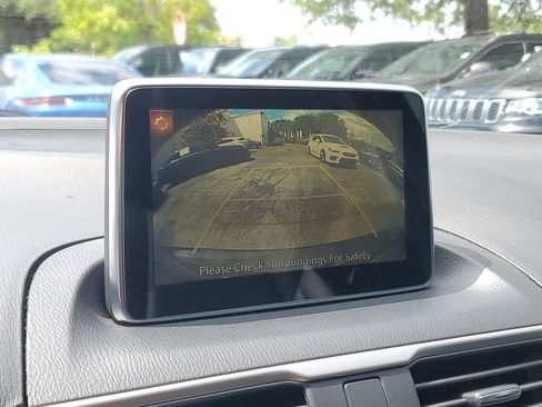 Used 2016 MAZDA MAZDA3 i Grand Touring image 28