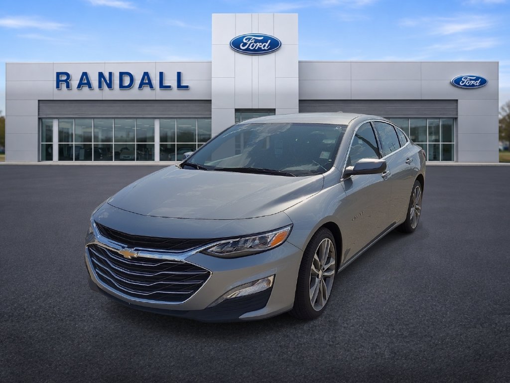 Used 2024 Chevrolet Malibu LT FWD image 2