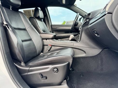 Used 2021 Jeep Grand Cherokee Limited AWD/4WD image 10