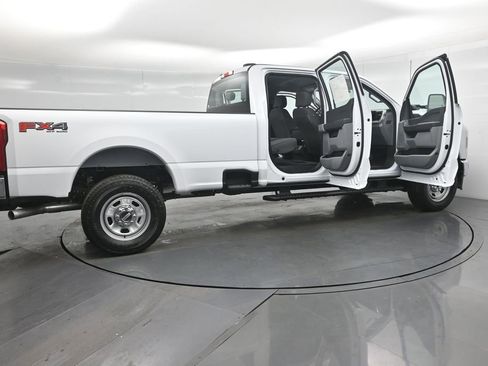 New 2026 Ford F350 XL w/ FX4 Off-Road Package image 4
