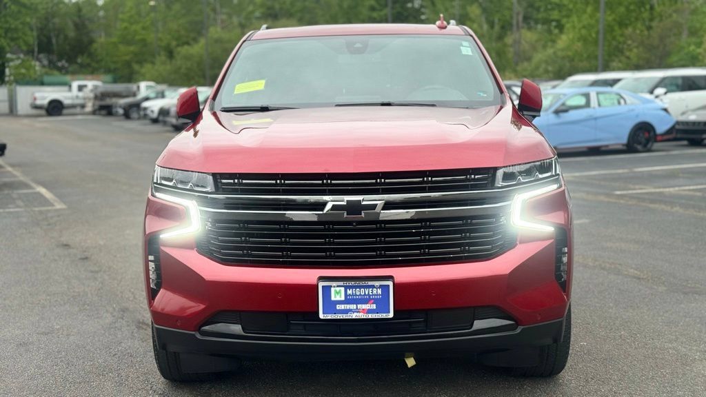 Used 2022 Chevrolet Suburban RST w/ Luxury Package AWD/4WD image 2