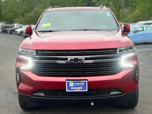 Used 2022 Chevrolet Suburban RST w/ Luxury Package AWD/4WD image 2