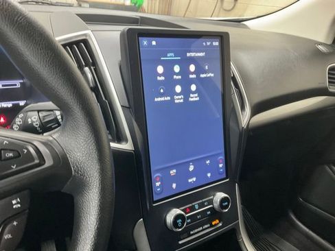 Used 2022 Ford Edge SE w/ Black Appearance Package AWD/4WD image 11