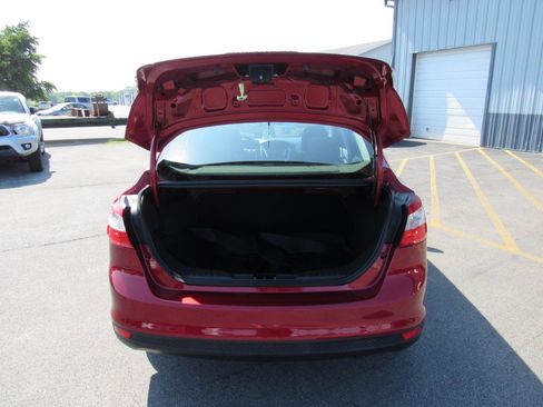 Used 2013 Ford Focus SE FWD image 36