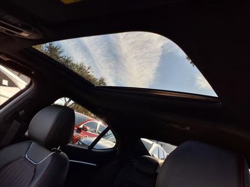 Used 2025 Genesis G70 3.3T Advanced image 5