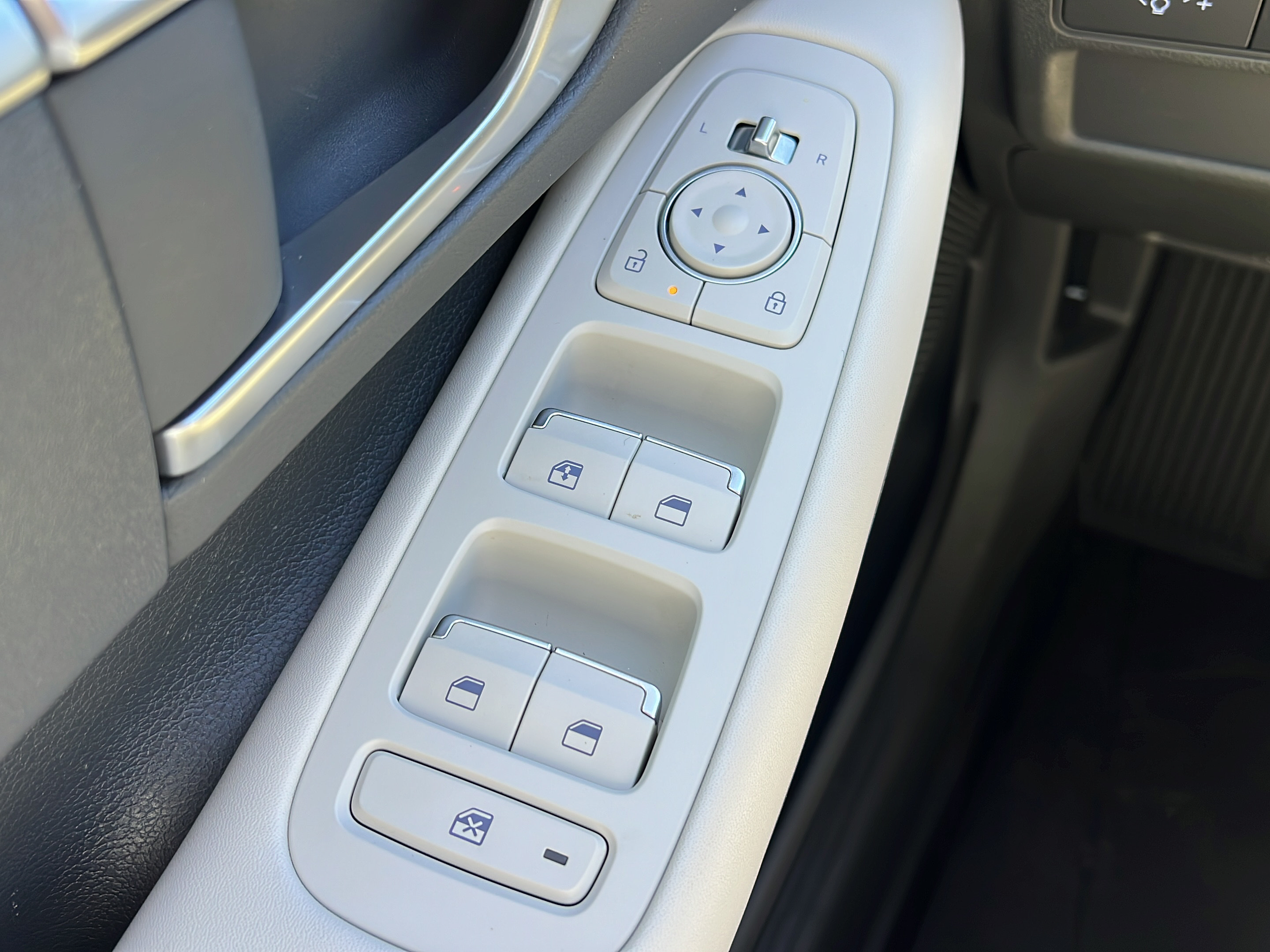Certified 2026 Hyundai Sonata SE FWD image 31